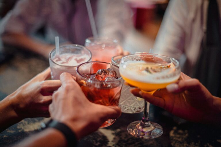 The Ultimate Guide to Daily Happy Hour in Jacksonville