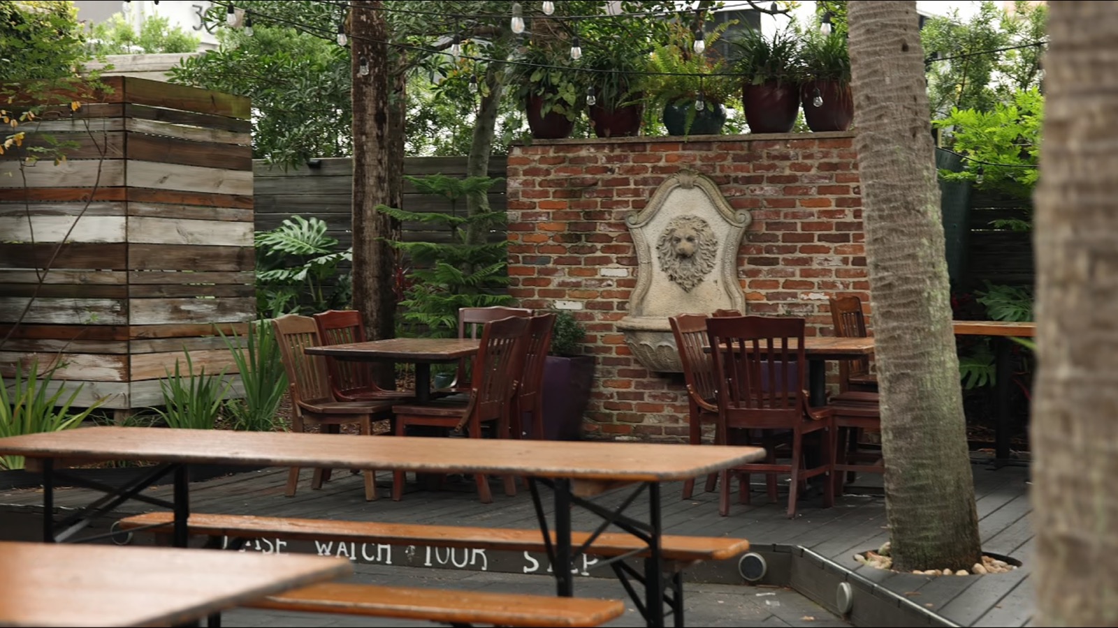 Poe's Tavern in Atlantic Beach